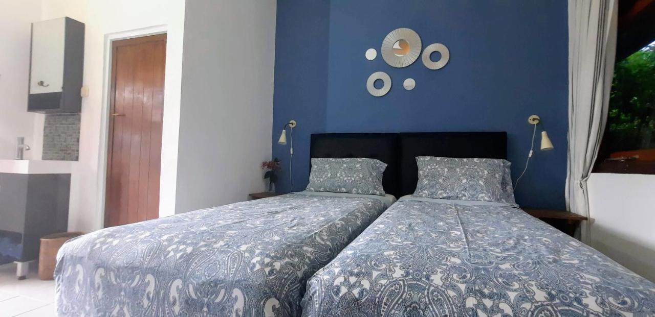 Guesthouse The 4 Fish Манадо Экстерьер фото